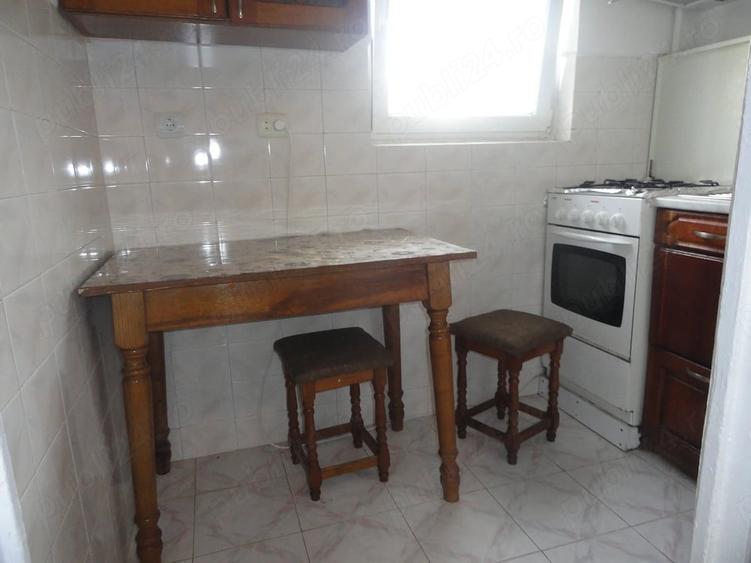Garsonieră decomandată în Central