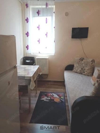 Garsonieră decomandată în Central