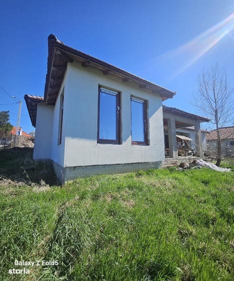 Casă cu 4 camere în Central