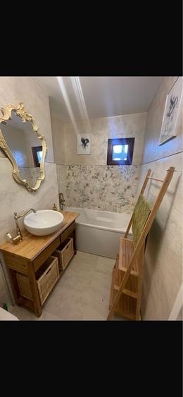 Apartament cu 4 camere decomandat în Dosu Bricii