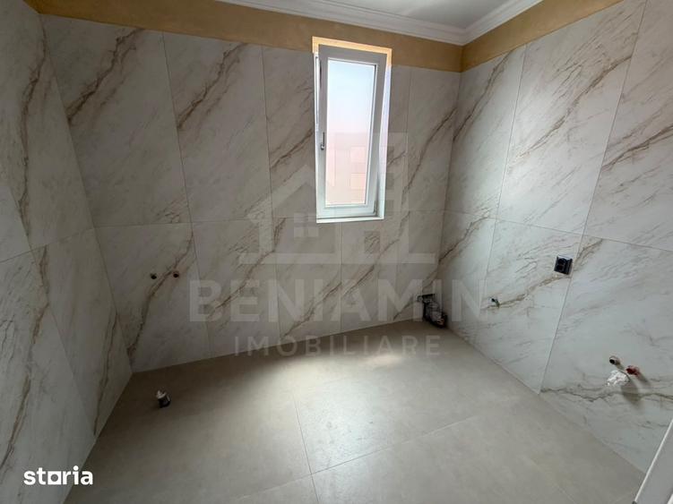 Casă cu 4 camere cu Teren 250 Mp în Bariera Vâlcii