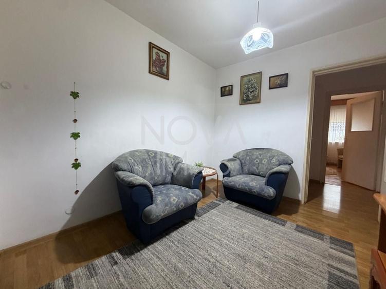 Apartament de inchiriat 3 camere etajul 4, cu lift,  Zona Vasile Aaron - 10