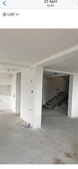 Casă cu 4 camere în Milcov