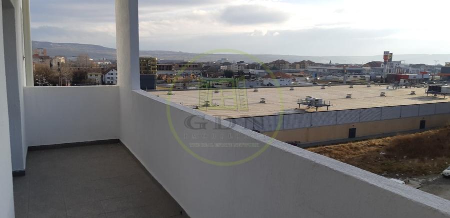 Apartament cu 2 camere semidecomandat, mobilat în Mihai Viteazul