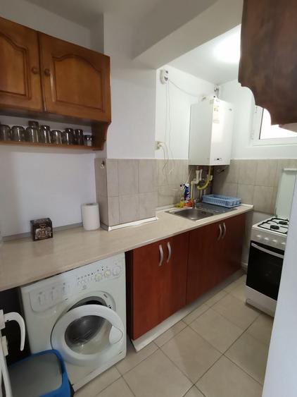 Apartament cu 2 camere decomandat în Bascov