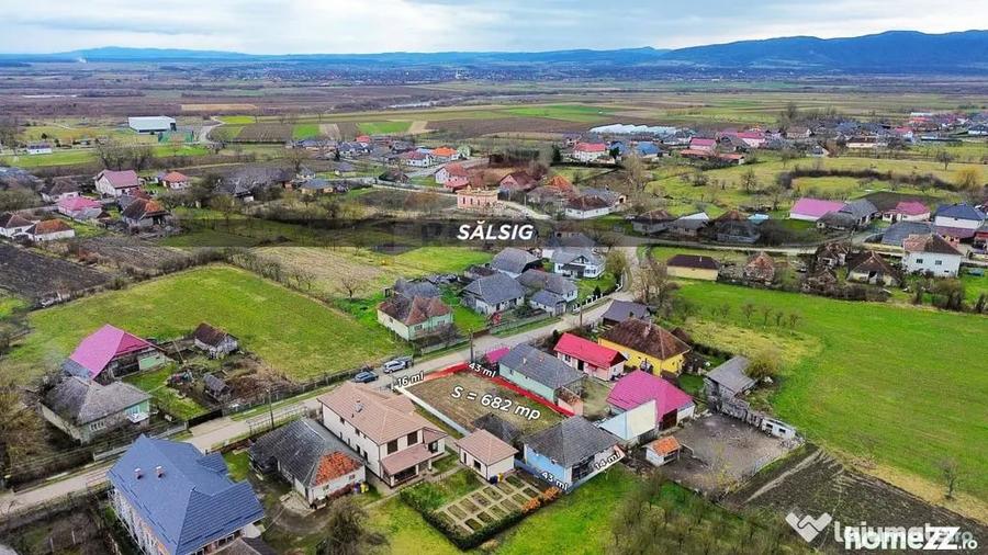 Casă cu 3 camere cu Teren 682 Mp în Sălsig
