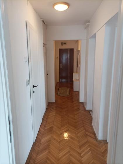 Apartament cu 2 camere decomandat în Florești