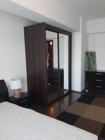 Apartament cu 3 camere decomandat în Plopilor
