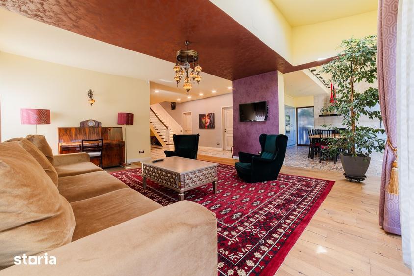 Casă cu 5 camere cu Teren 808 Mp în Dârste