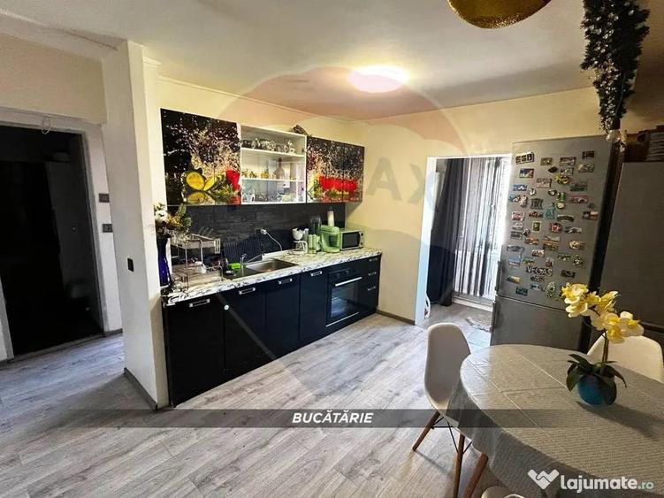 Apartament cu 2 camere decomandat în Central