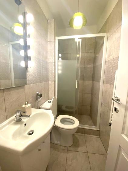 2-Bedroom Apartment for Rent – Central & Parkside Location - 7