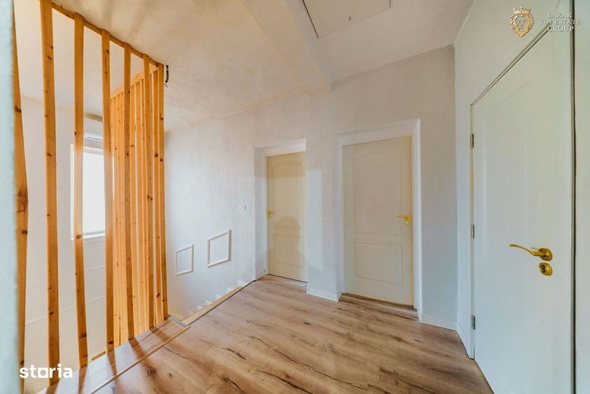 Casă cu 4 camere cu Teren 300 Mp în Livada