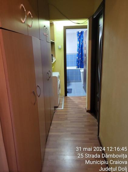 Apartament cu 3 camere decomandat în George Enescu