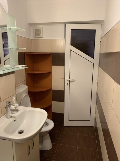Apartament cu 2 camere decomandat în Cetate