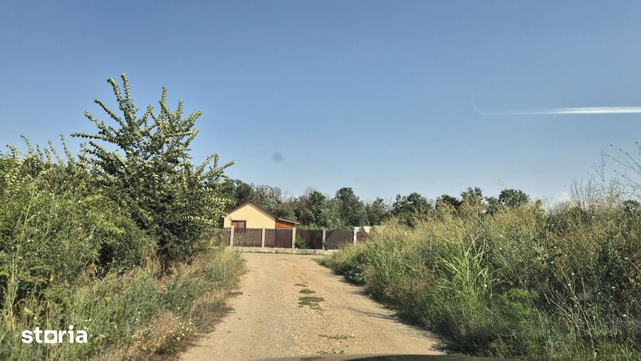 Teren de 800 mp, în Central