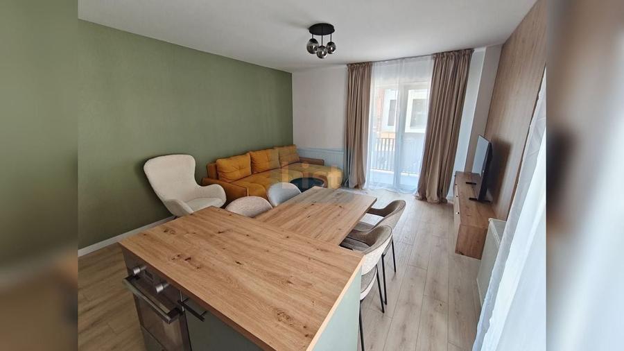 Apartament cu 3 camere semidecomandat, mobilat în Florești