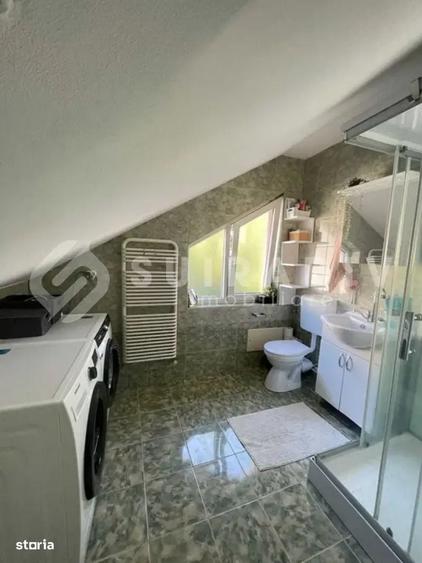 Apartament cu 4 camere semidecomandat în Europa