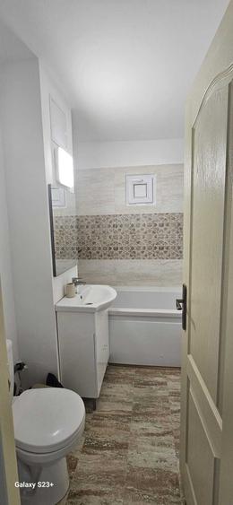 Apartament cu 2 camere decomandat în Faleză