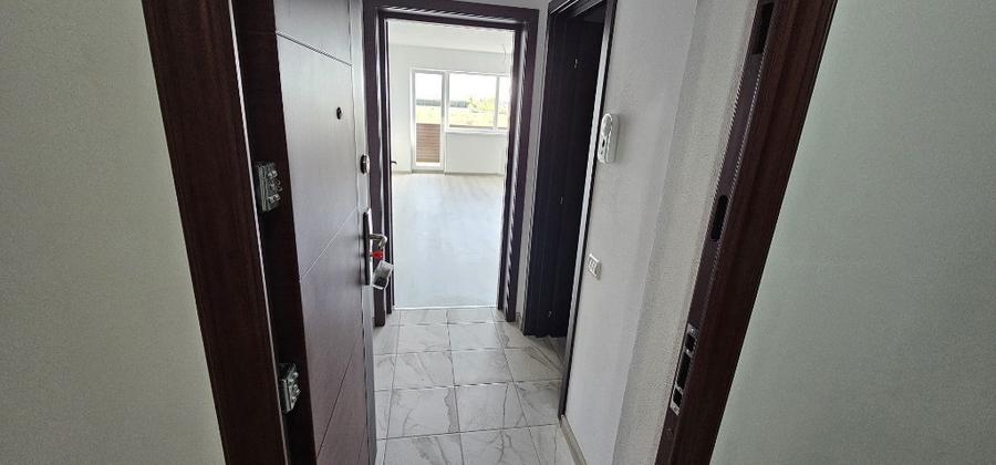Apartament cu 2 camere semidecomandat în Sânpetru