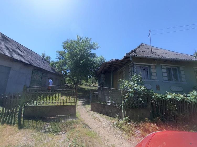 Casă cu 2 camere în Stremț