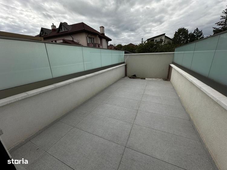 Apartament cu 4 camere în Central