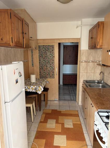 Apartament cu 2 camere decomandat în Galata