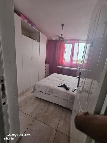 Casă cu 4 camere în Bariera Vâlcii