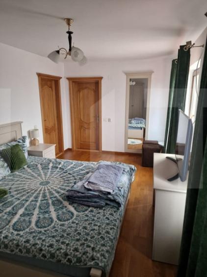 Casă cu 5 camere cu Teren 2252 Mp în Coșula