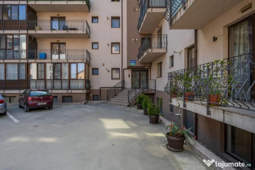 Apartament cu 4 camere decomandat, mobilat în Dobroești