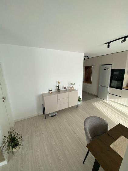 Apartament cu 3 camere nedecomandat în Chinteni