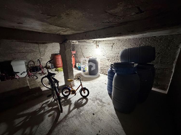 Casă individuală cu 3 camere cu Canalizare în Corlata