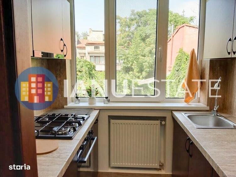 Apartament cu 3 camere decomandat în Romană