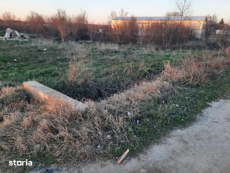 Teren de 7650 mp, în Săbăreni