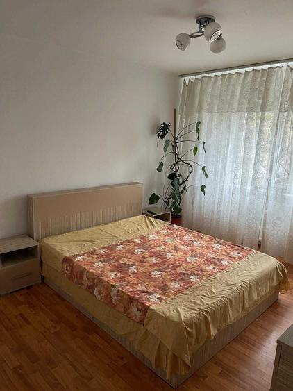 Apartament cu 3 camere decomandat în 1 Mai