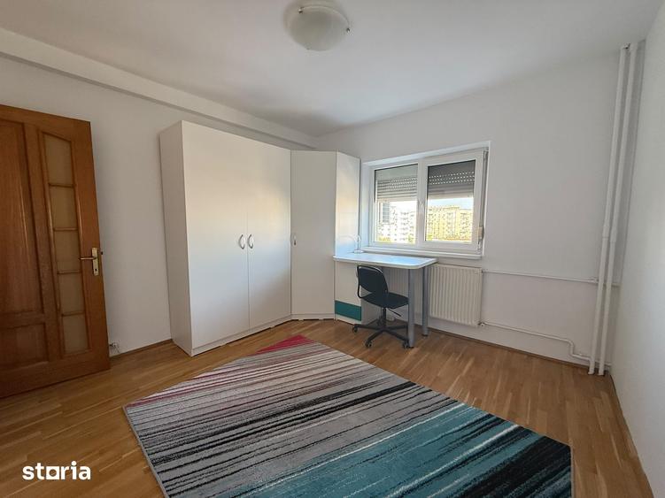 Apartament cu 3 camere decomandat în Nerva Traian