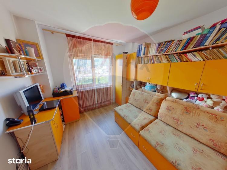 Apartament cu 4 camere de vanzare, Pia?a 1 Decembrie 1918 - 10