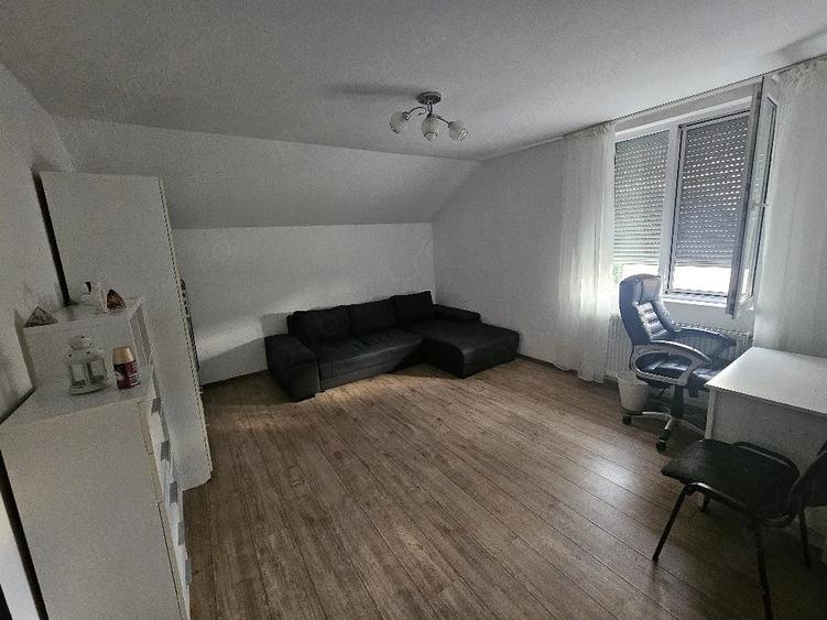Apartament cu 2 camere decomandat în Telegrafului