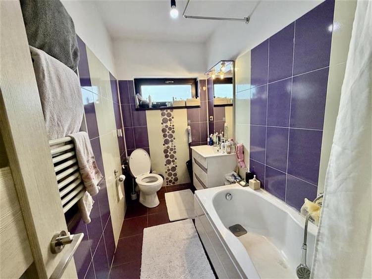 Casă cu 3 camere cu Teren 156 Mp în Miroslava