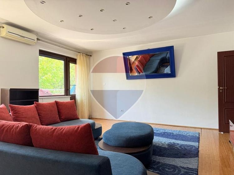 Apartament cu 4 camere decomandat, mobilat în Fundeni