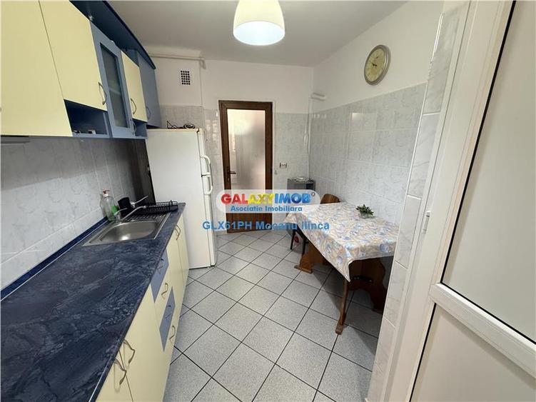 Apartament cu 4 camere decomandat, mobilat în Republicii
