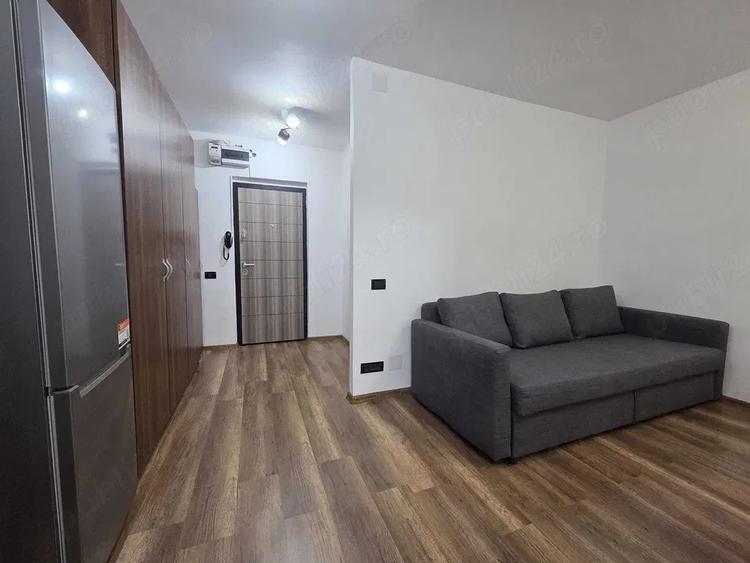 Garsonieră semidecomandată în Basarabia
