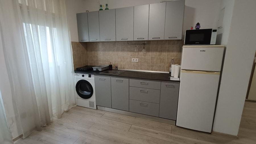 Garsonieră decomandată în Unirii