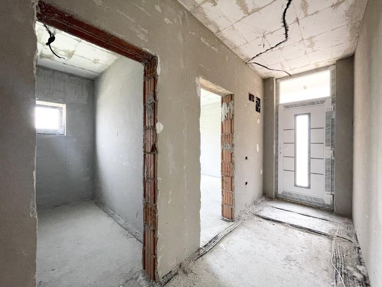 Duplex cu 3 camere cu Canalizare în Moșnița Veche