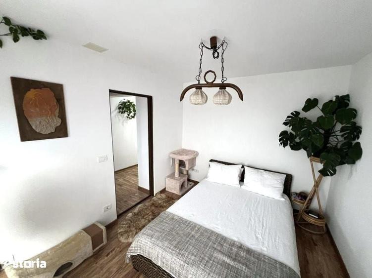 Apartament cu 4 camere în Micro 16