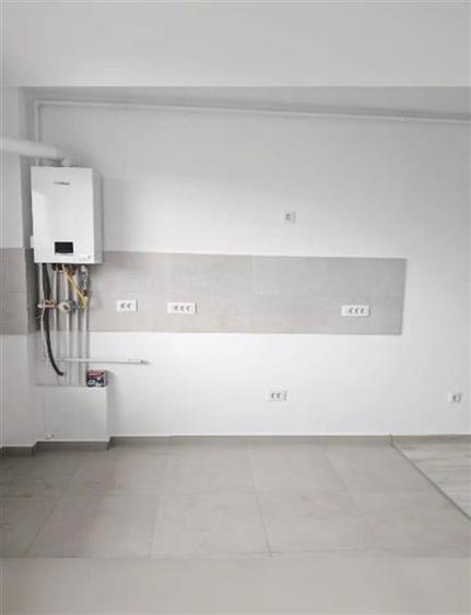 La primul locator, totul nou, studio, Tractorul, Brasov - 4