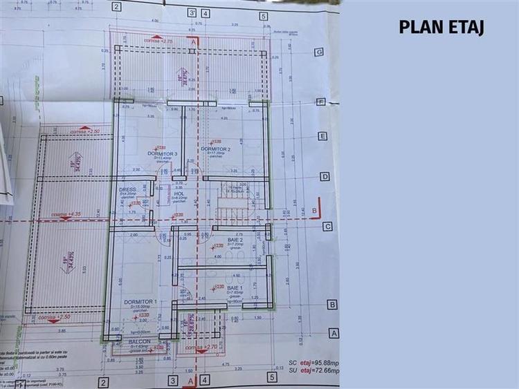 Casă individuală cu 5 camere cu Canalizare în Dumbrăvița