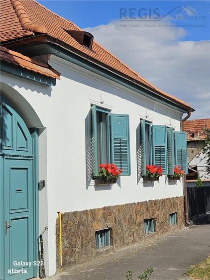 Casă cu 3 camere în Brașovul Vechi