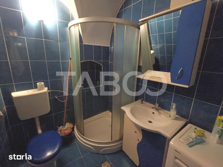 Apartament cu 3 camere semidecomandat în Orașul de Jos