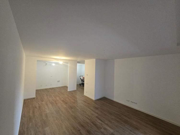 Apartament cu 2 camere decomandat în Costin Georgian