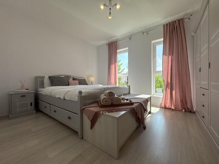 Apartament cu 3 camere decomandat, mobilat în Otopeni